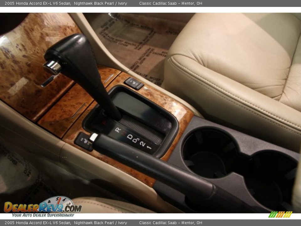 2005 Honda Accord EX-L V6 Sedan Shifter Photo #9