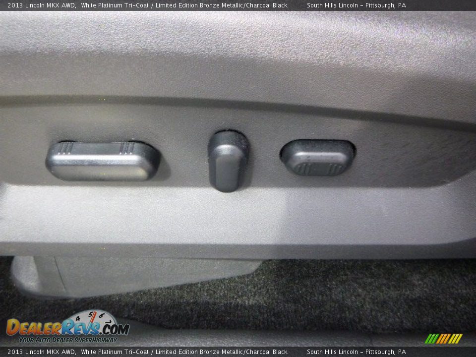 2013 Lincoln MKX AWD White Platinum Tri-Coat / Limited Edition Bronze Metallic/Charcoal Black Photo #20