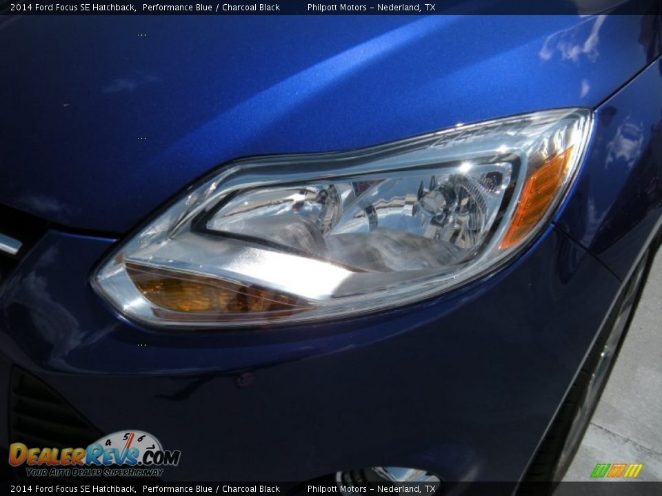 2014 Ford Focus SE Hatchback Performance Blue / Charcoal Black Photo #9