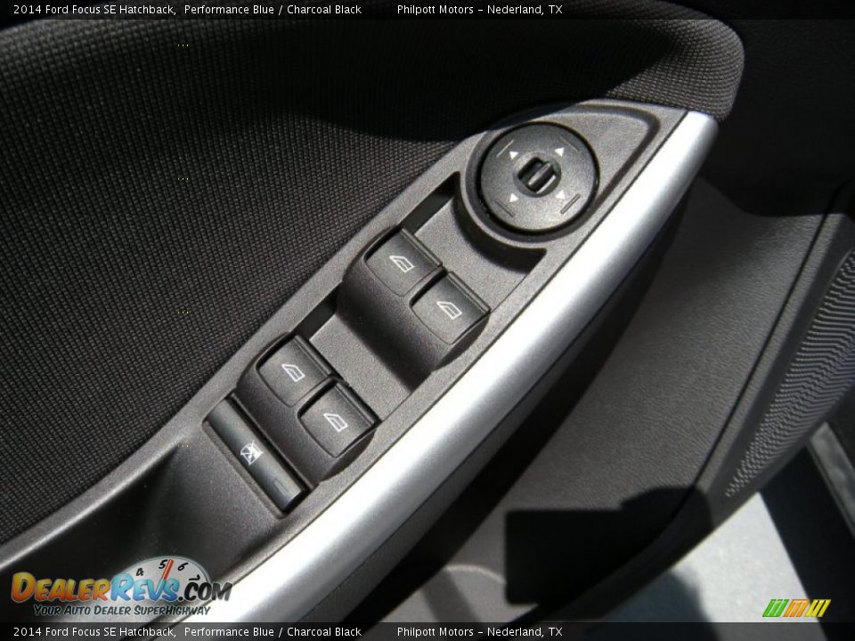 2014 Ford Focus SE Hatchback Performance Blue / Charcoal Black Photo #22