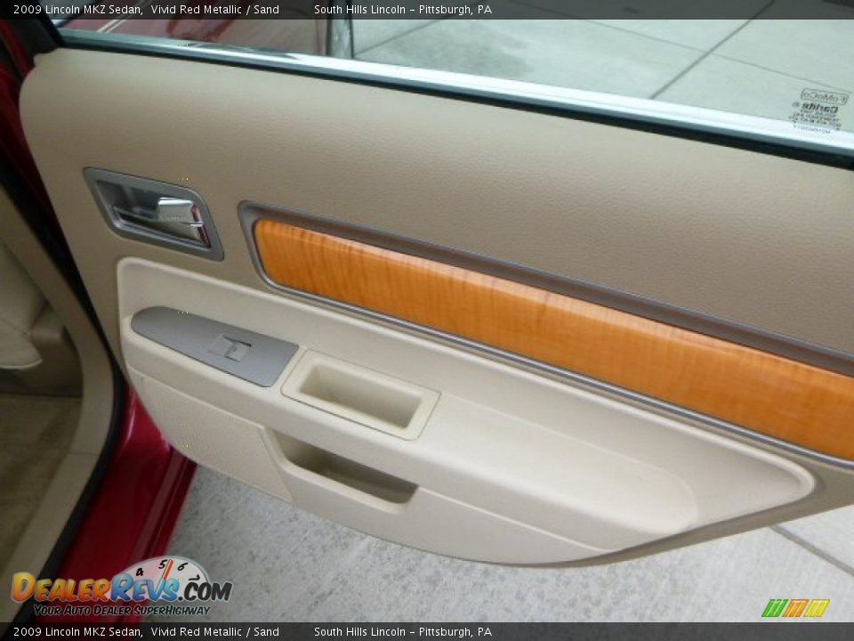 2009 Lincoln MKZ Sedan Vivid Red Metallic / Sand Photo #15