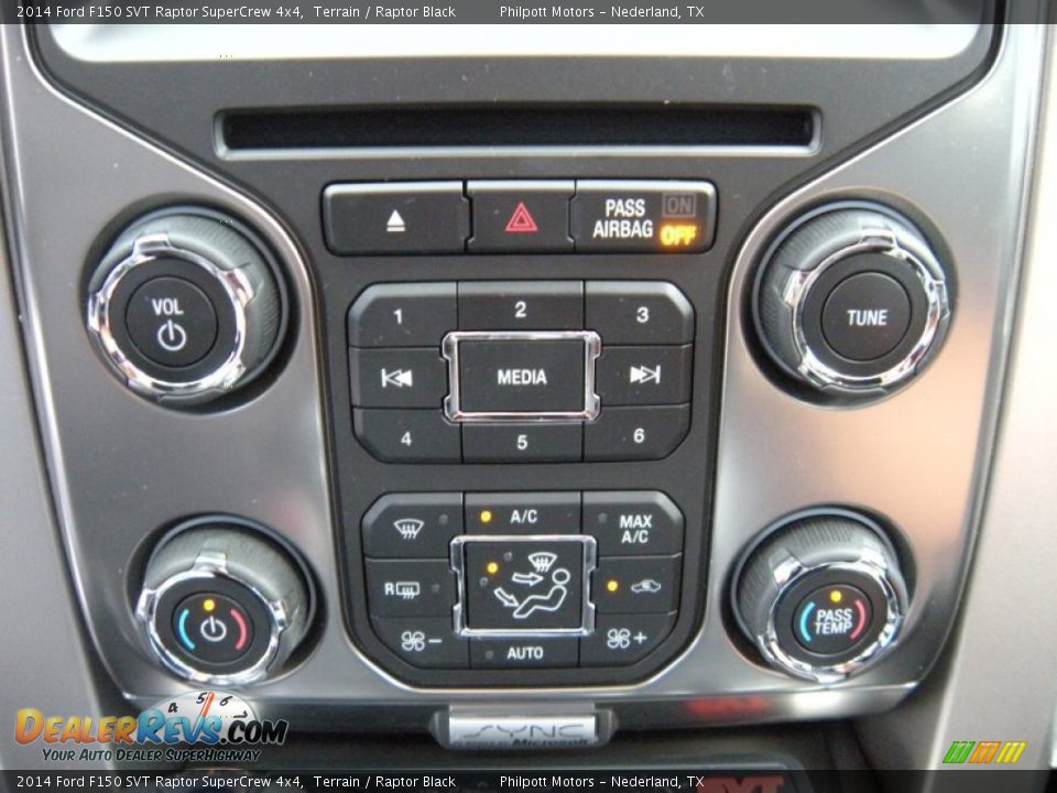 Controls of 2014 Ford F150 SVT Raptor SuperCrew 4x4 Photo #32