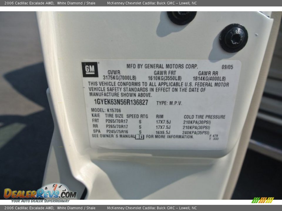 2006 Cadillac Escalade AWD White Diamond / Shale Photo #7