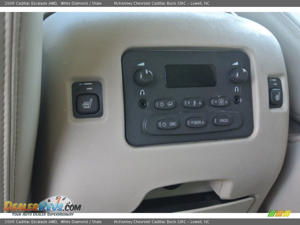 2006 Cadillac Escalade AWD White Diamond / Shale Photo #19