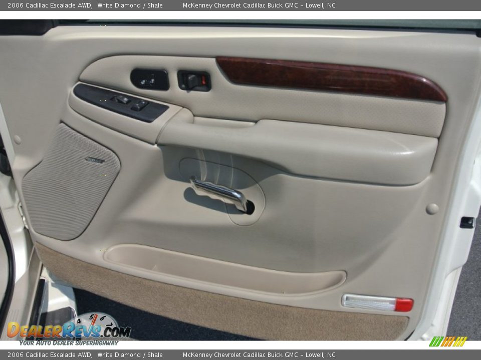 2006 Cadillac Escalade AWD White Diamond / Shale Photo #23