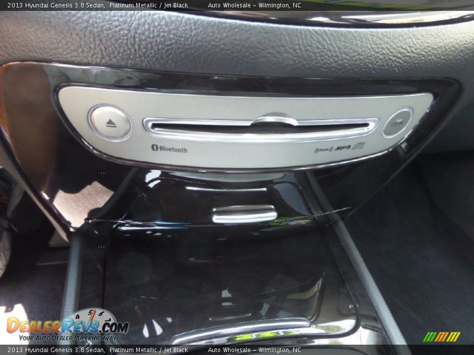 2013 Hyundai Genesis 3.8 Sedan Platinum Metallic / Jet Black Photo #18
