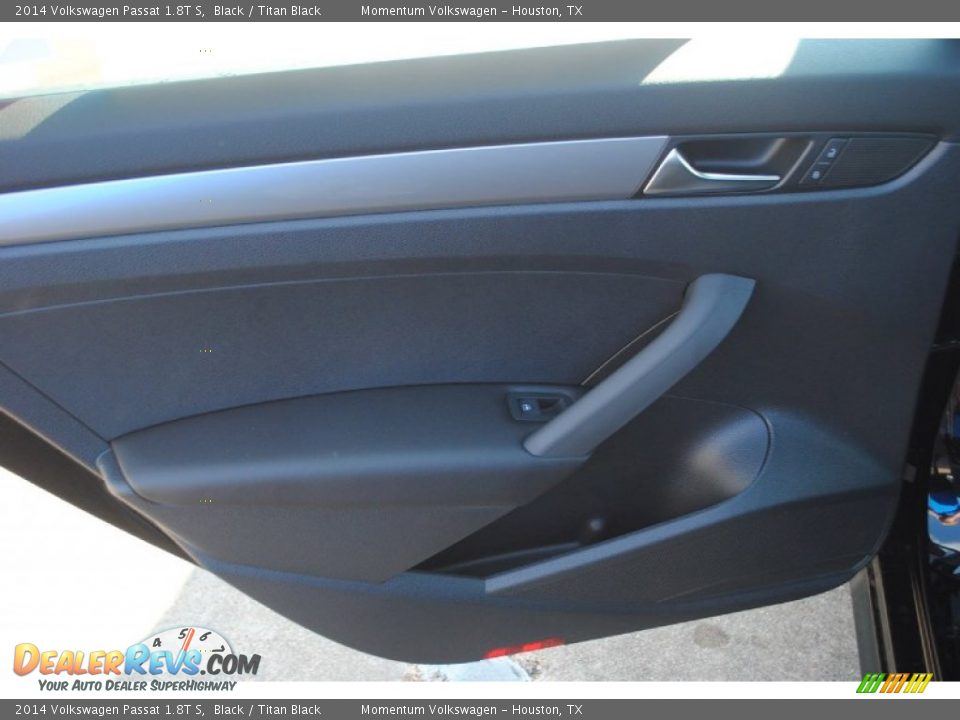 2014 Volkswagen Passat 1.8T S Black / Titan Black Photo #10