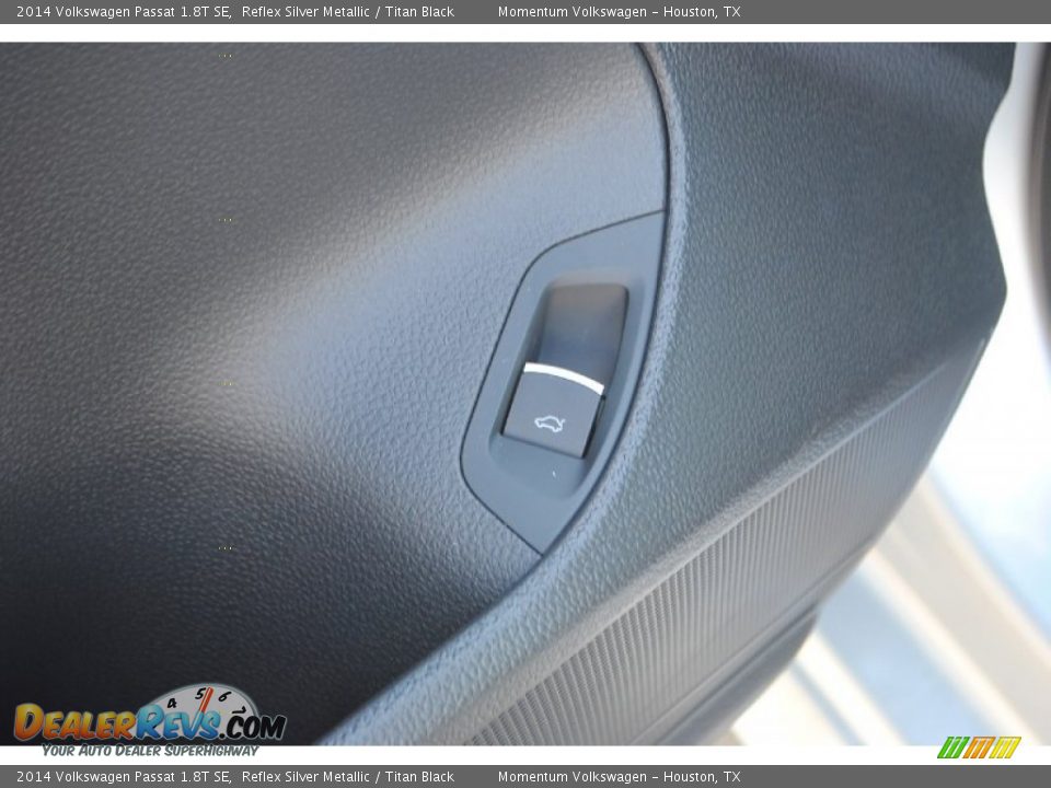 2014 Volkswagen Passat 1.8T SE Reflex Silver Metallic / Titan Black Photo #17