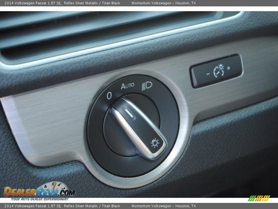 2014 Volkswagen Passat 1.8T SE Reflex Silver Metallic / Titan Black Photo #19