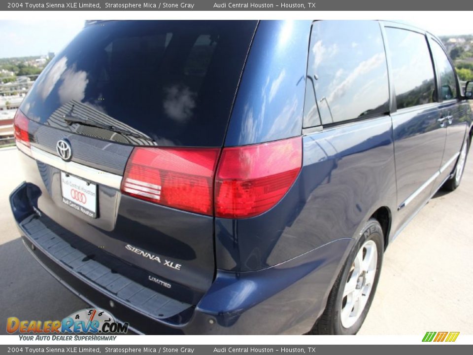 2004 Toyota Sienna XLE Limited Stratosphere Mica / Stone Gray Photo #8