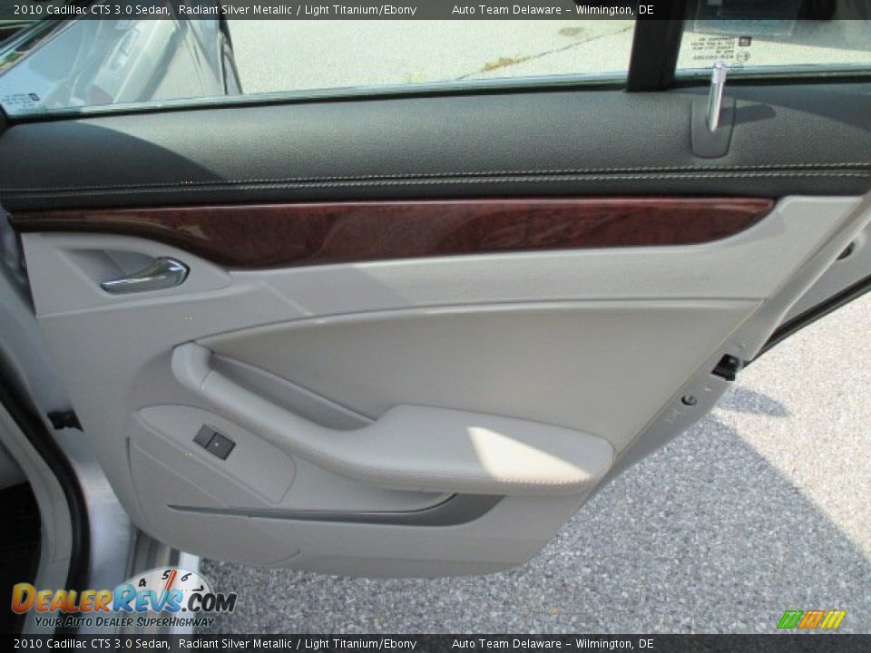 2010 Cadillac CTS 3.0 Sedan Radiant Silver Metallic / Light Titanium/Ebony Photo #23