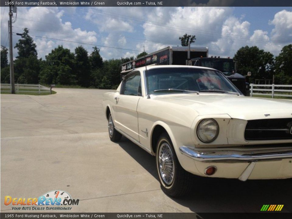 1965 Ford Mustang Fastback Wimbledon White / Green Photo #3