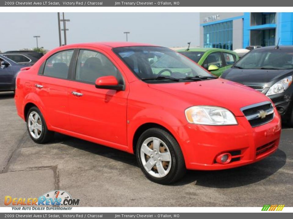2009 Chevrolet Aveo LT Sedan Victory Red / Charcoal Photo #2