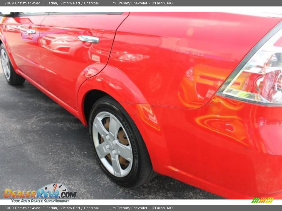 2009 Chevrolet Aveo LT Sedan Victory Red / Charcoal Photo #4