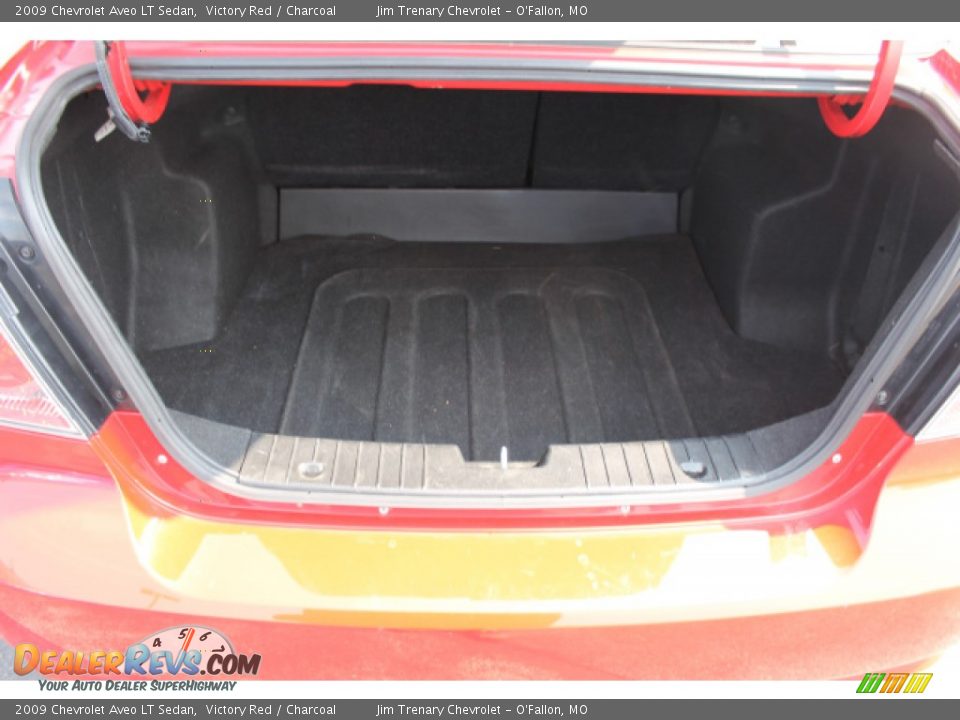 2009 Chevrolet Aveo LT Sedan Victory Red / Charcoal Photo #5