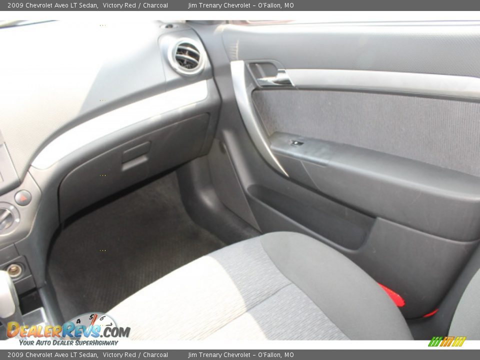 2009 Chevrolet Aveo LT Sedan Victory Red / Charcoal Photo #13