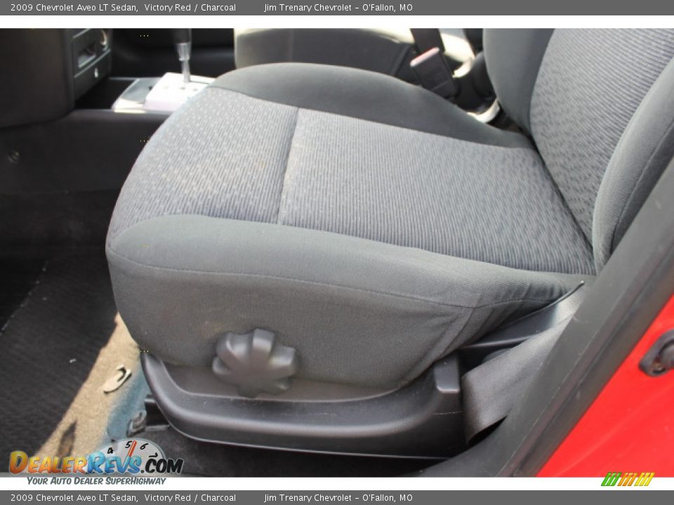 2009 Chevrolet Aveo LT Sedan Victory Red / Charcoal Photo #16