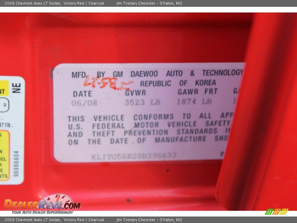 2009 Chevrolet Aveo LT Sedan Victory Red / Charcoal Photo #17