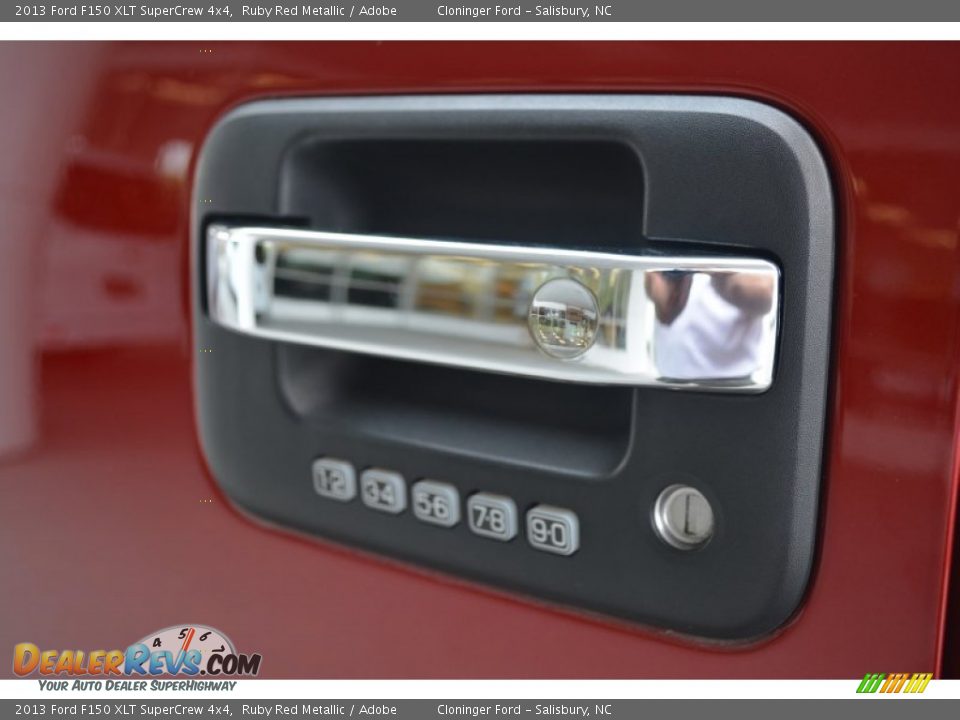 2013 Ford F150 XLT SuperCrew 4x4 Ruby Red Metallic / Adobe Photo #19