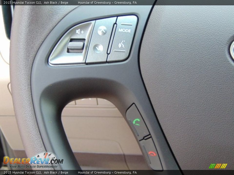 Controls of 2015 Hyundai Tucson GLS Photo #15