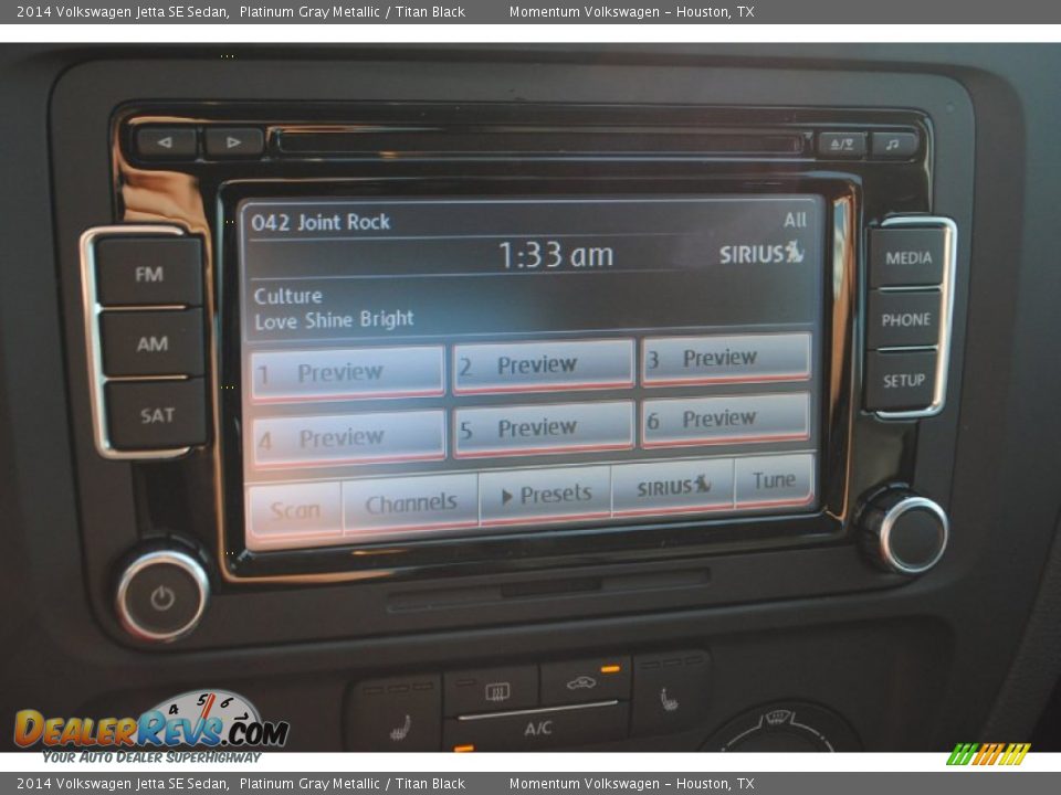2014 Volkswagen Jetta SE Sedan Platinum Gray Metallic / Titan Black Photo #23