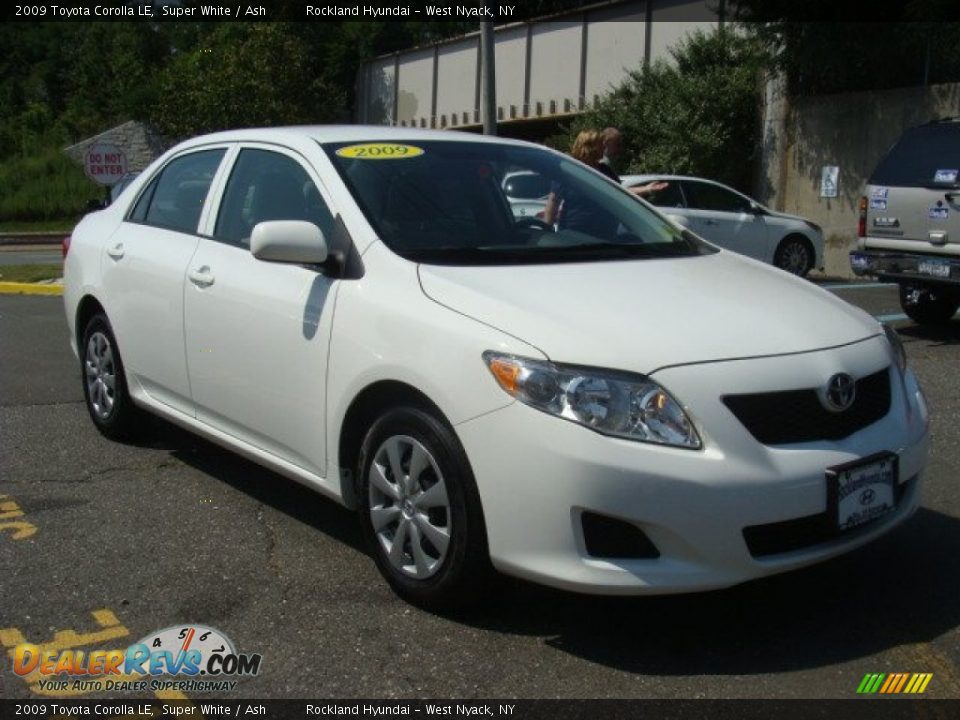 2009 Toyota Corolla LE Super White / Ash Photo #3