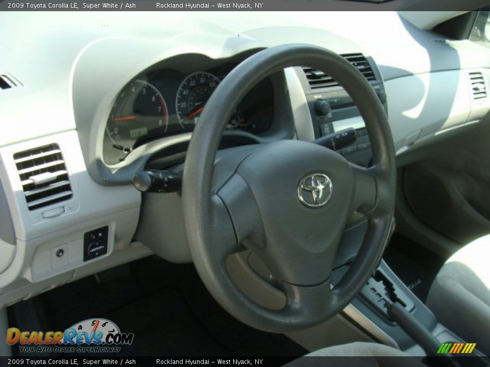 2009 Toyota Corolla LE Super White / Ash Photo #9