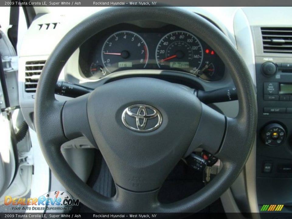 2009 Toyota Corolla LE Super White / Ash Photo #13
