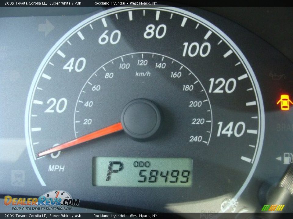 2009 Toyota Corolla LE Super White / Ash Photo #14