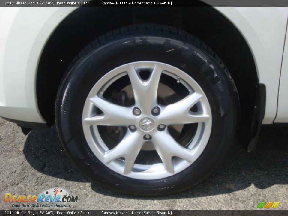 2011 Nissan Rogue SV AWD Pearl White / Black Photo #9