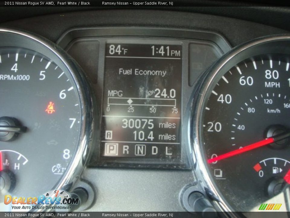 2011 Nissan Rogue SV AWD Pearl White / Black Photo #10