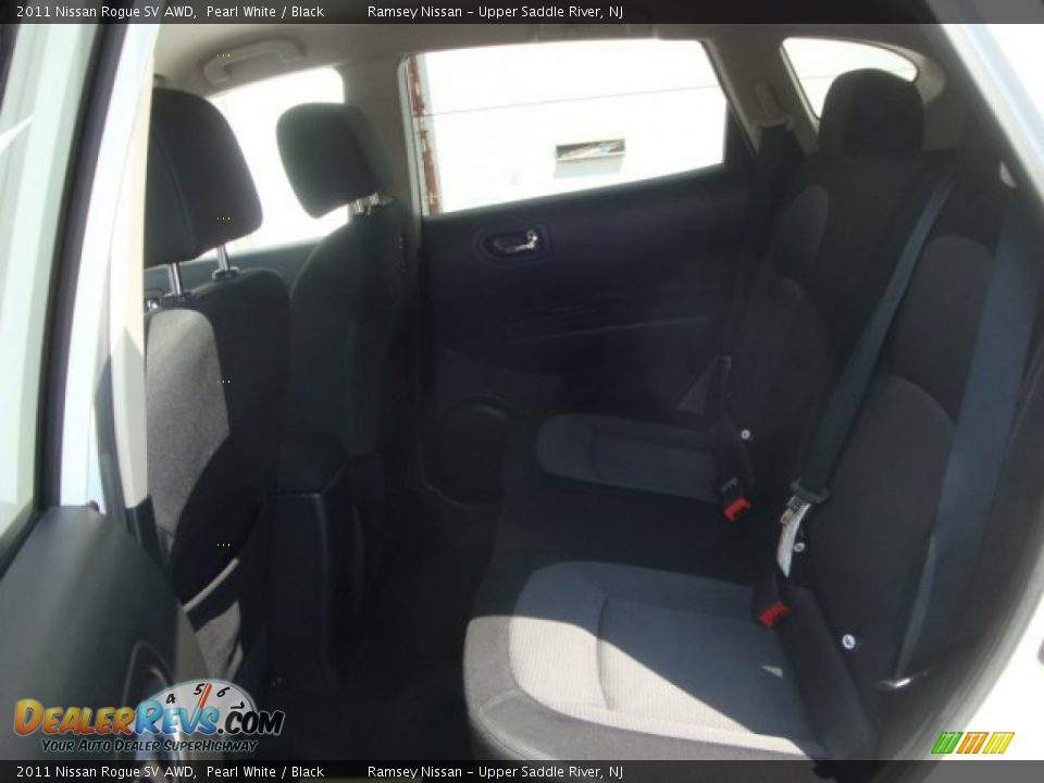 2011 Nissan Rogue SV AWD Pearl White / Black Photo #13