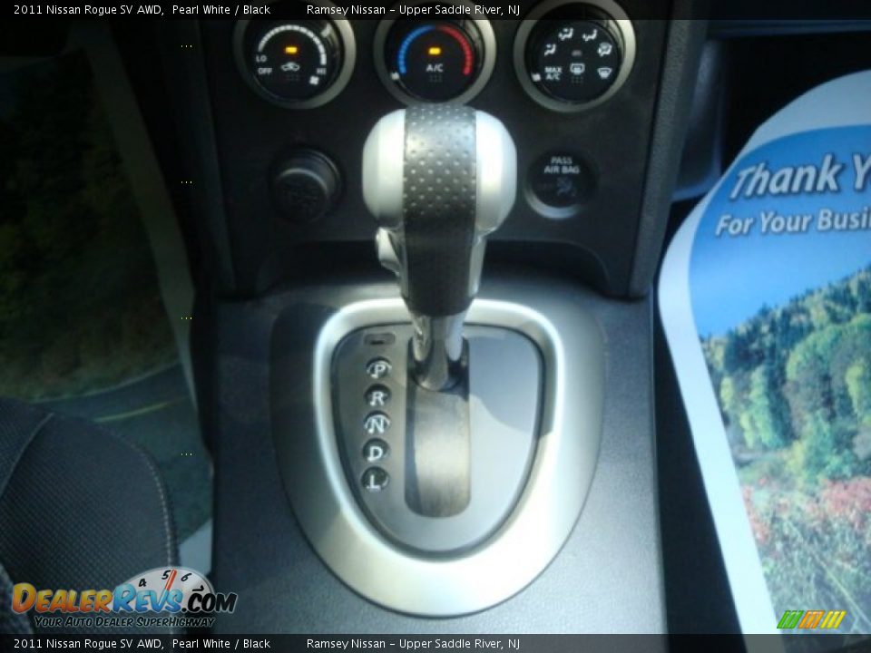 2011 Nissan Rogue SV AWD Pearl White / Black Photo #20