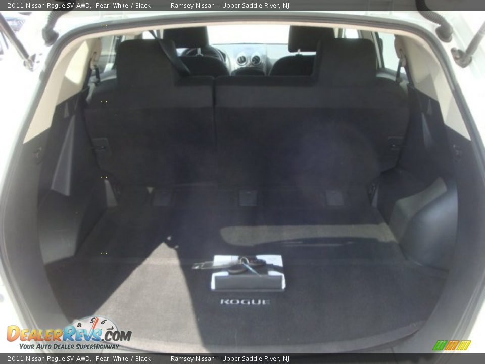 2011 Nissan Rogue SV AWD Pearl White / Black Photo #22