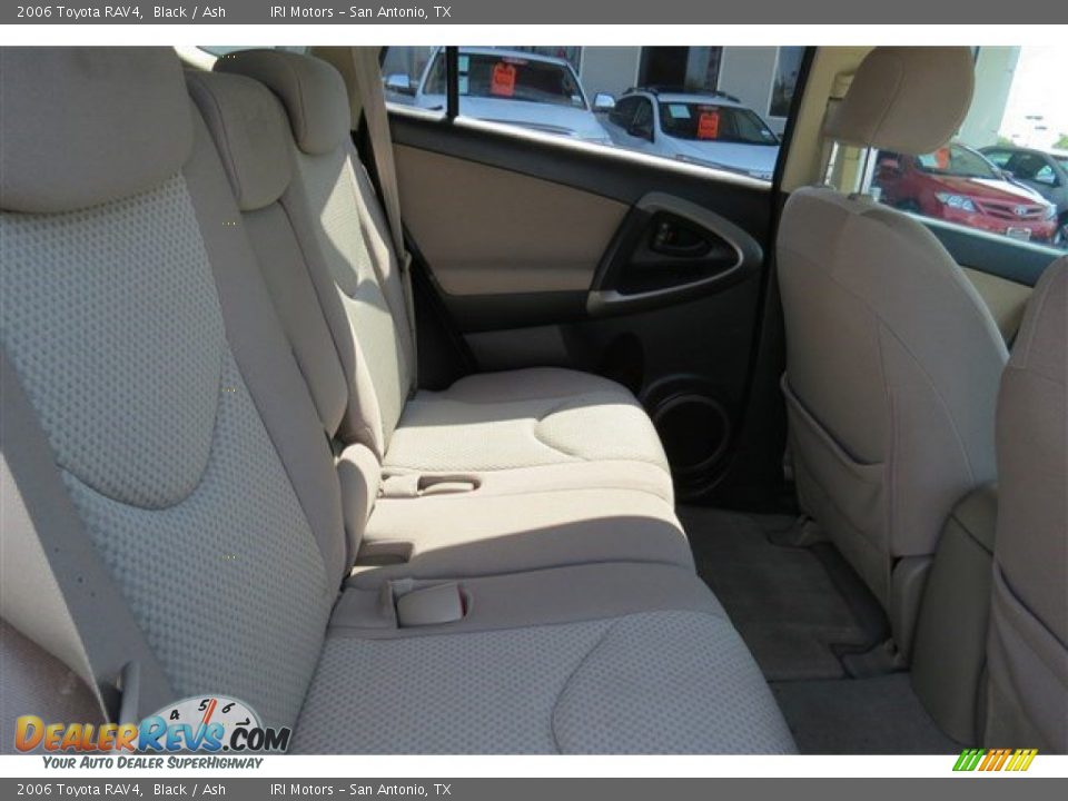 2006 Toyota RAV4 Black / Ash Photo #14