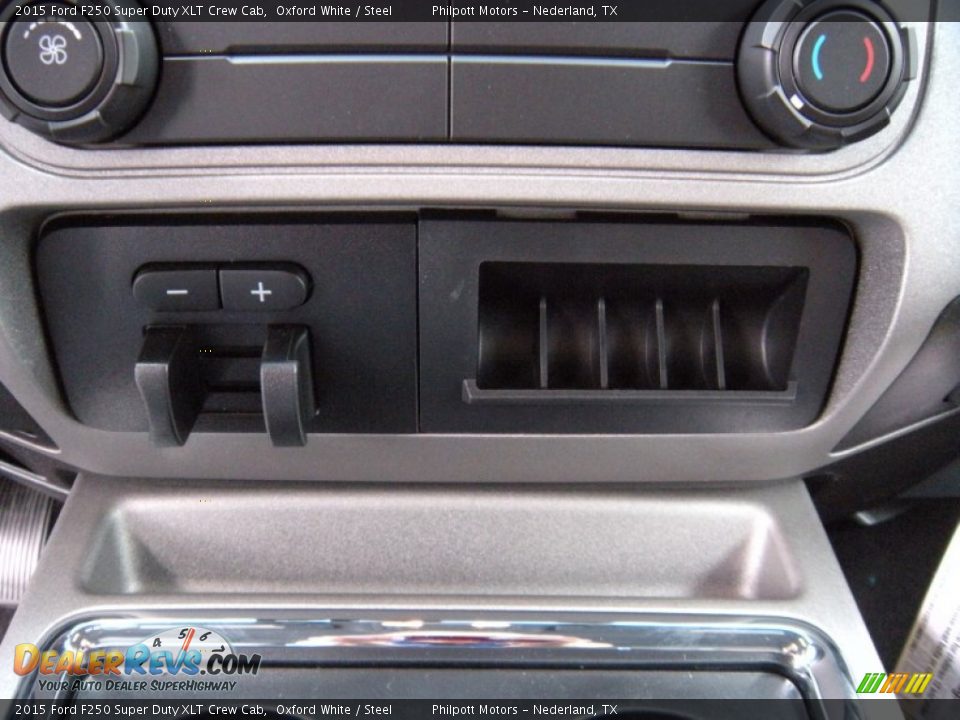 2015 Ford F250 Super Duty XLT Crew Cab Oxford White / Steel Photo #32