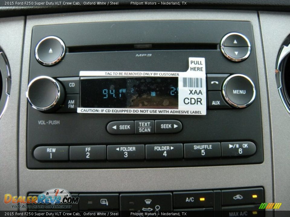 Audio System of 2015 Ford F250 Super Duty XLT Crew Cab Photo #30