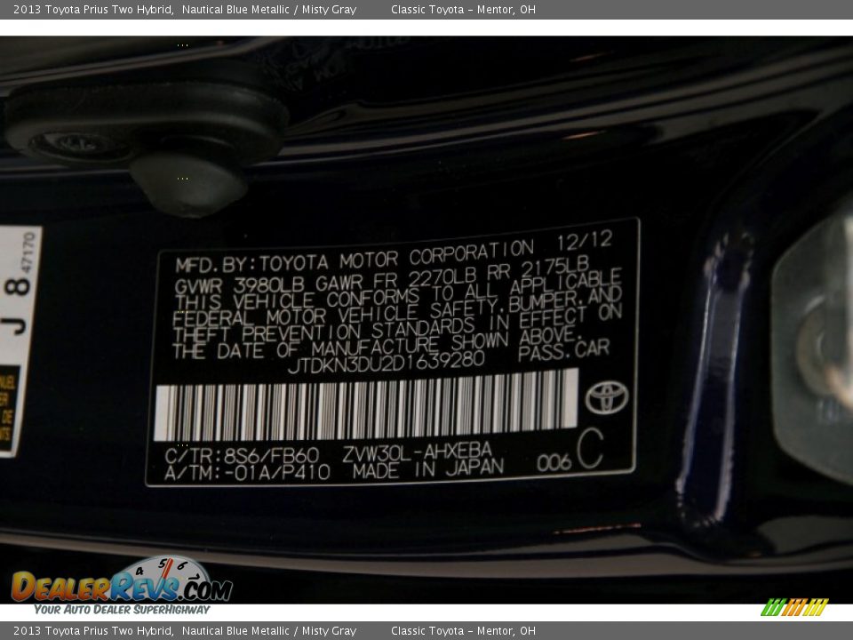 2013 Toyota Prius Two Hybrid Nautical Blue Metallic / Misty Gray Photo #26