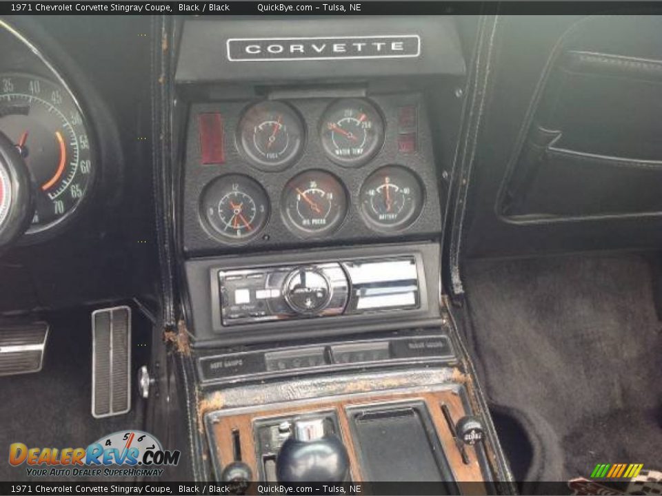 Controls of 1971 Chevrolet Corvette Stingray Coupe Photo #10