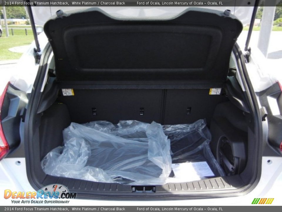 2014 Ford Focus Titanium Hatchback White Platinum / Charcoal Black Photo #5