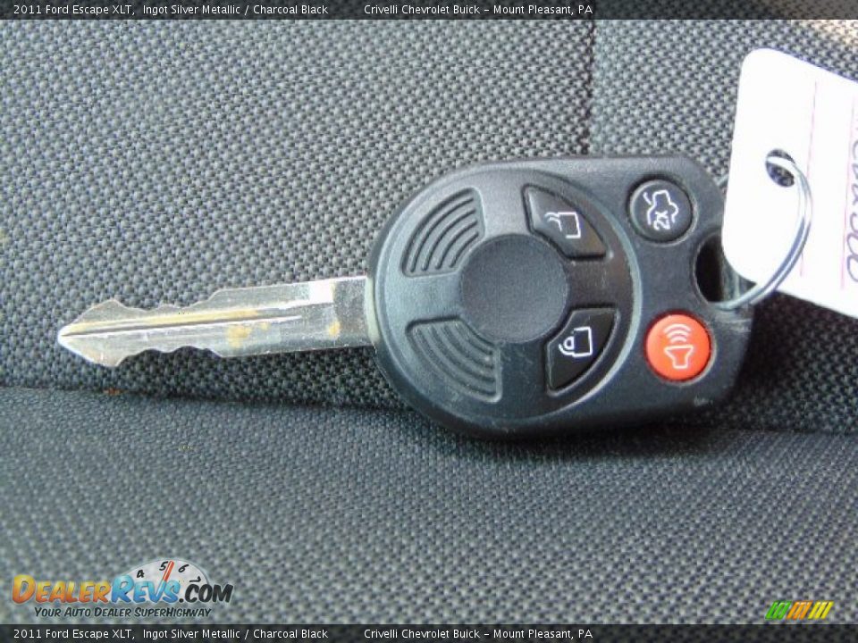 2011 Ford Escape XLT Ingot Silver Metallic / Charcoal Black Photo #26
