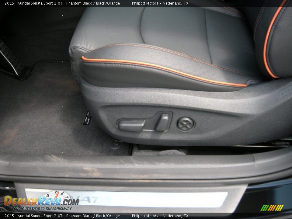 Front Seat of 2015 Hyundai Sonata Sport 2.0T Photo #25