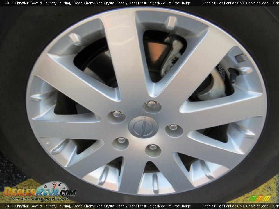 2014 Chrysler Town & Country Touring Deep Cherry Red Crystal Pearl / Dark Frost Beige/Medium Frost Beige Photo #16