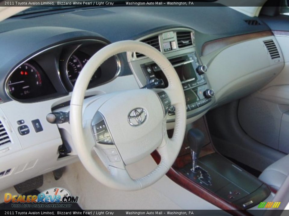 2011 Toyota Avalon Limited Blizzard White Pearl / Light Gray Photo #9