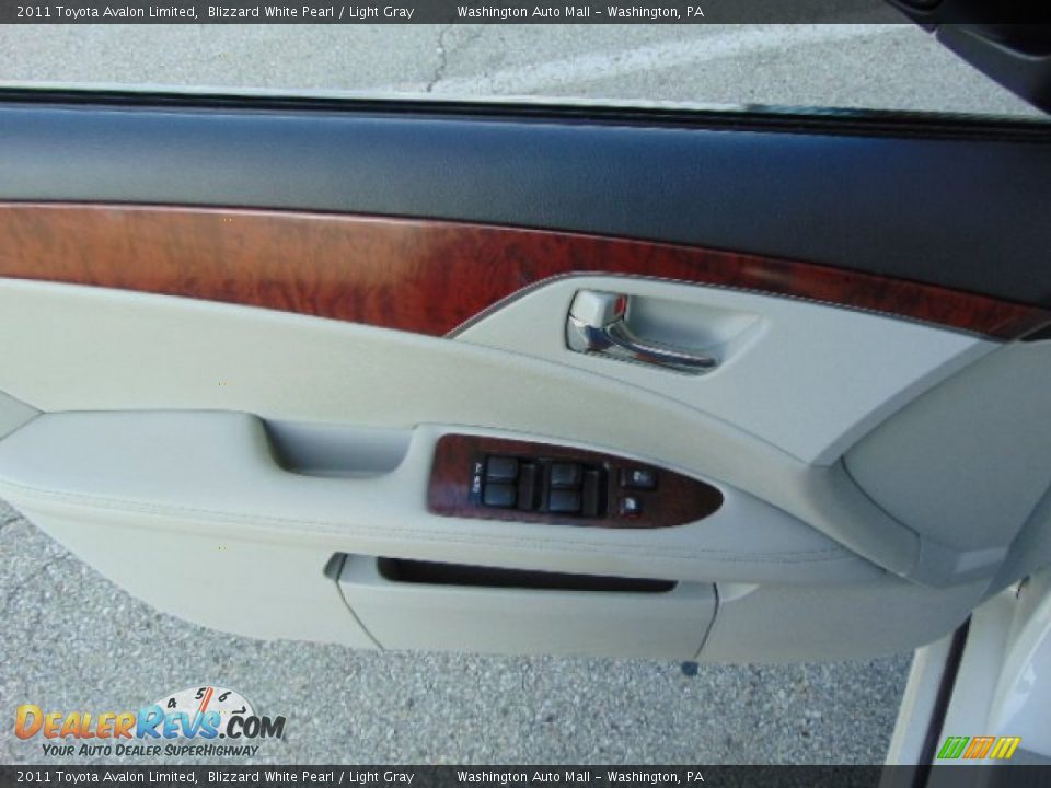 2011 Toyota Avalon Limited Blizzard White Pearl / Light Gray Photo #11