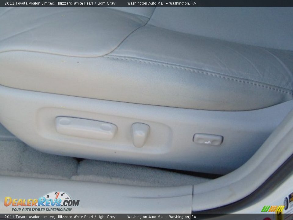 2011 Toyota Avalon Limited Blizzard White Pearl / Light Gray Photo #13