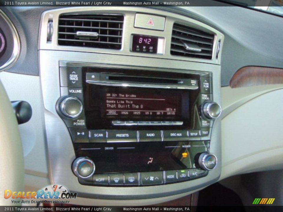 2011 Toyota Avalon Limited Blizzard White Pearl / Light Gray Photo #14