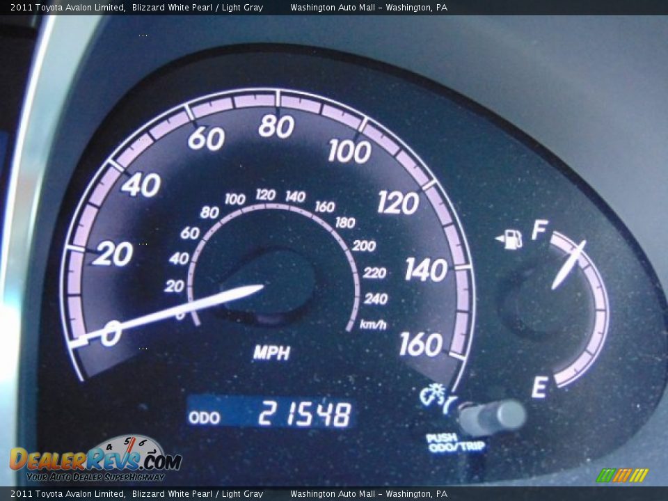 2011 Toyota Avalon Limited Blizzard White Pearl / Light Gray Photo #20