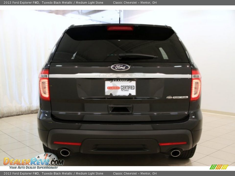 2013 Ford Explorer FWD Tuxedo Black Metallic / Medium Light Stone Photo #17