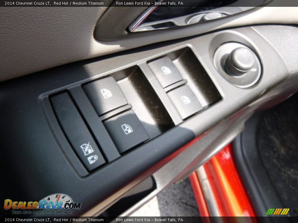 2014 Chevrolet Cruze LT Red Hot / Medium Titanium Photo #15